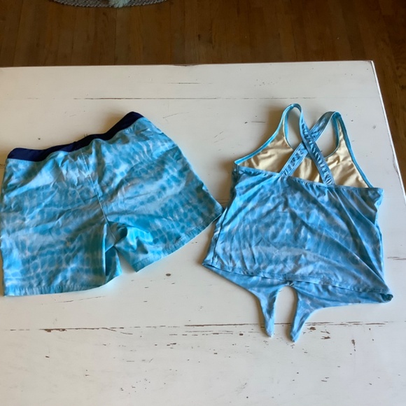 Bundle of 2 Girl’s Land’s End colorburst + tie dyed swimsuits swim wear XL 14 16 - Picture 7 of 11